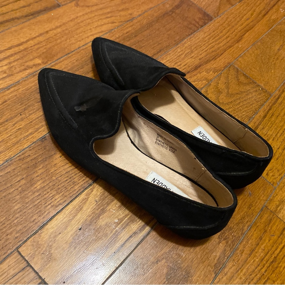 Steve Madden Flats | Pointed Toe Flats | size 6 | black suede | BARELY USED